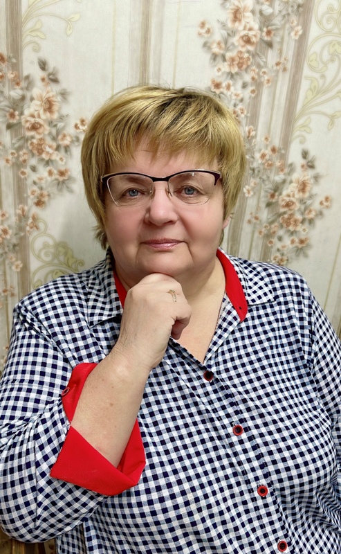 Попова Александра Александровна.